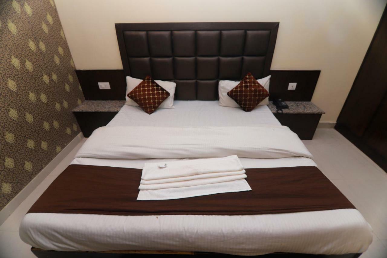Hotel Sk International Rishīkesh Exteriör bild