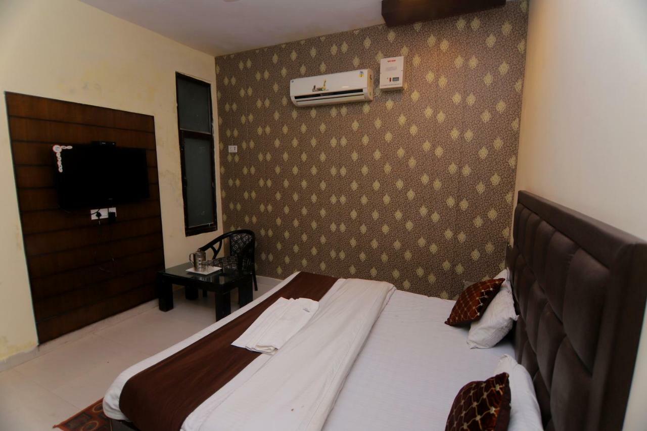 Hotel Sk International Rishīkesh Exteriör bild